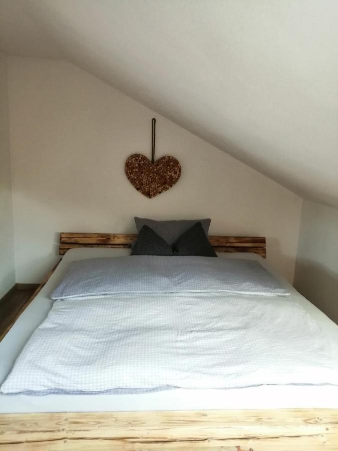 Ferienwohnung Saaleblick Schwarzenbach an der Saale Luaran gambar